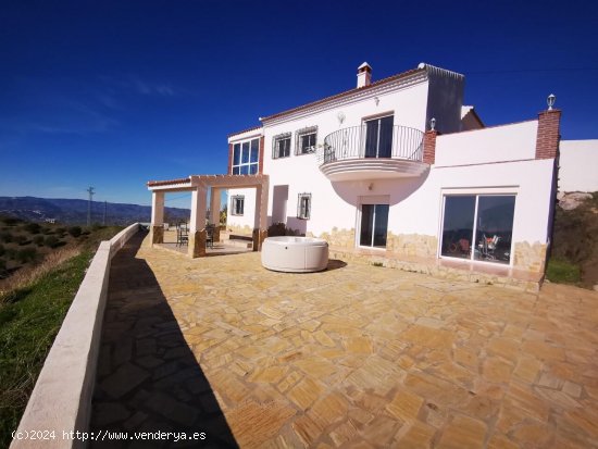  Villa en venta en Canillas de Aceituno (Málaga) 