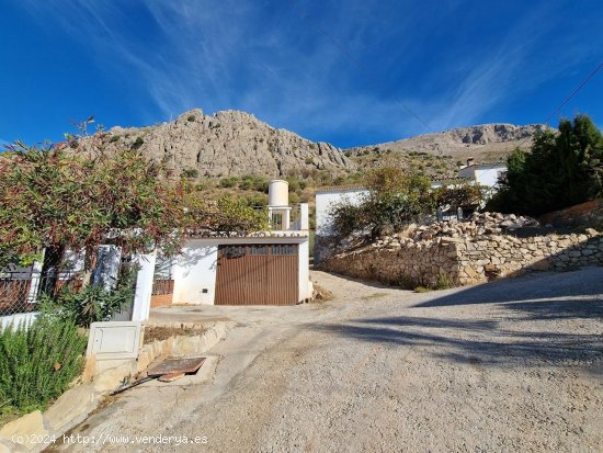 Villa en venta en Periana (Málaga)