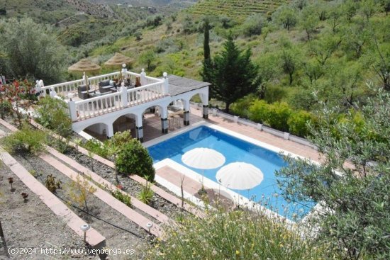 Villa en venta en Canillas de Aceituno (Málaga)