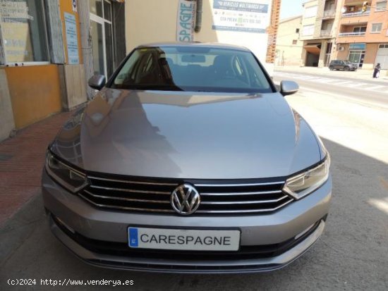 VOLKSWAGEN Passat en venta en AlcarrÃ s (Lleida) - AlcarrÃ s