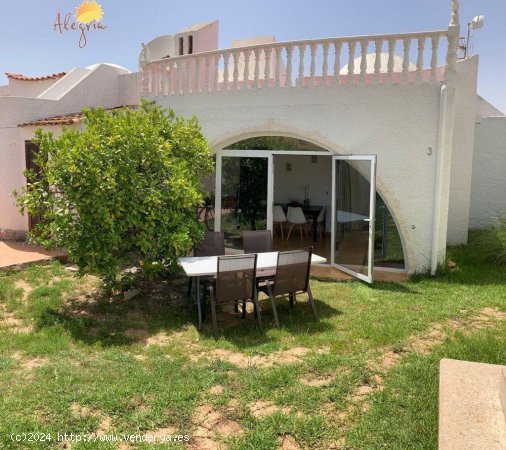 Villa en venta en Orihuela (Alicante)