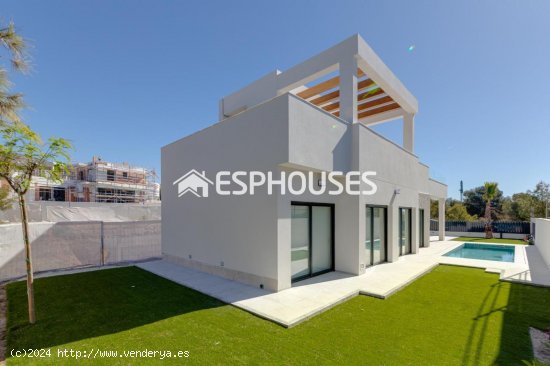 Casa en venta a estrenar en Finestrat (Alicante)