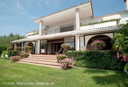  Villa en venta en Marbella (Málaga) 