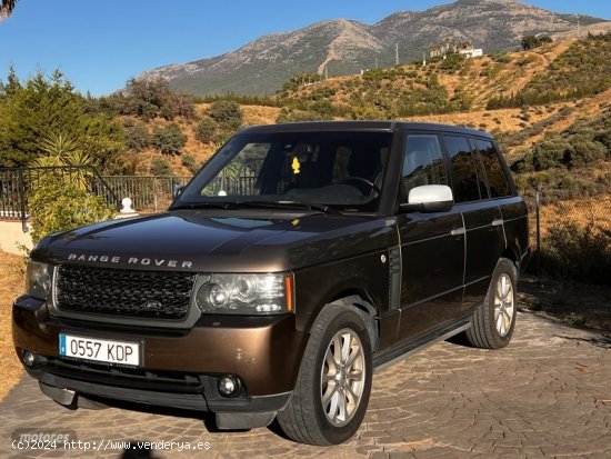 Land Rover Range Rover Vogue de 2011 con 177.000 Km por 25.500 EUR. en Malaga