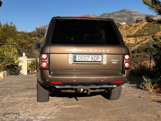 Land Rover Range Rover Vogue de 2011 con 177.000 Km por 25.500 EUR. en Malaga