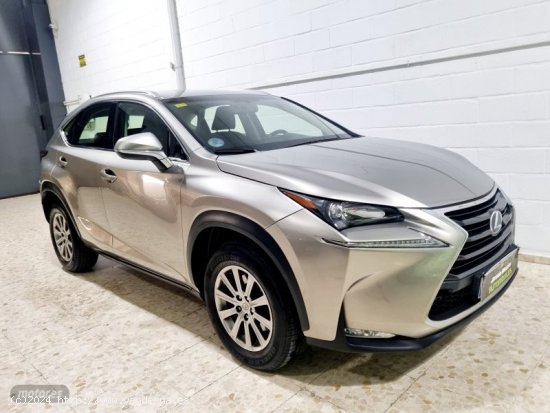 Lexus NX 300h  corporate de 2016 con 198.900 Km por 19.000 EUR. en Sevilla