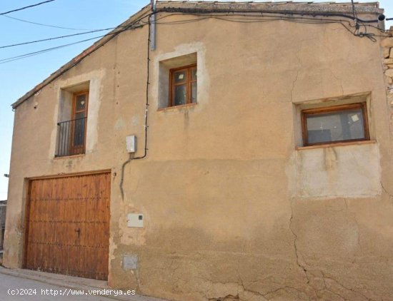 Casa en venta en Valdealgorfa (Teruel)