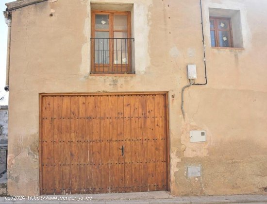 Casa en venta en Valdealgorfa (Teruel)