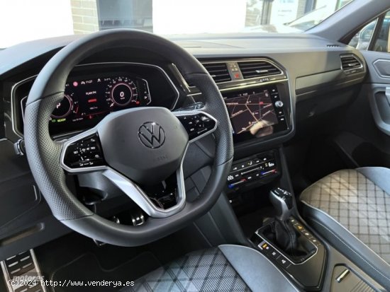 Volkswagen Tiguan 1.4 TSI eHybrid DSG R-Line de 2023 con 20 Km por 48.490 EUR. en Barcelona