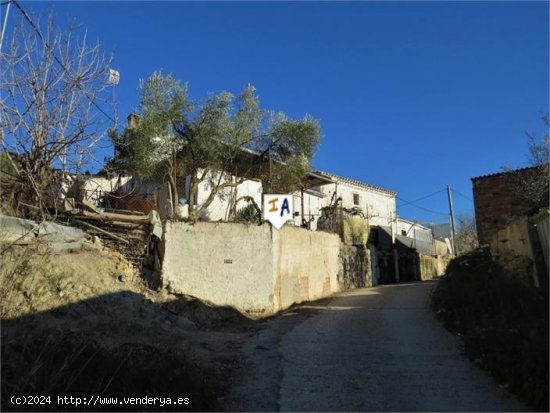 Villa en venta en Fuensanta de Martos (Jaén)