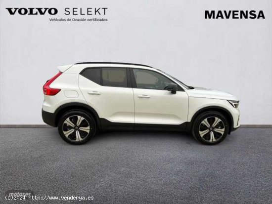 Volvo XC40 XC40 Recharge Plus, T4 plug-in hybrid, Electrico/Gasolina, Dark de 2022 con 210 Km por 48