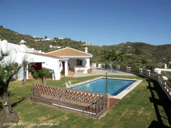 Villa en alquiler en Torrox (Málaga)