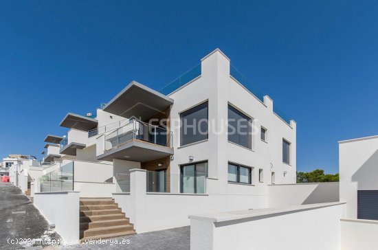 Bungalow en venta a estrenar en San Miguel de Salinas (Alicante)