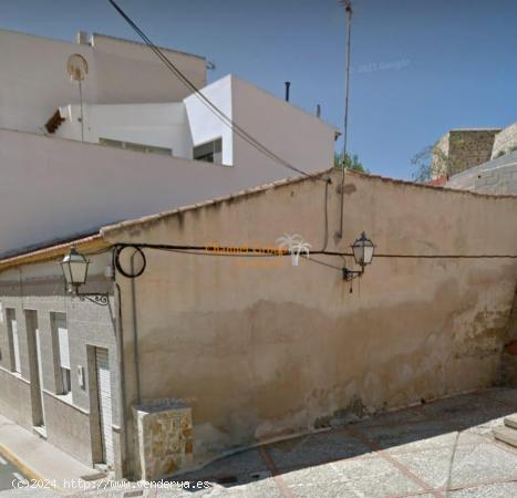 Casa-Solar en el pueblo de Guardamar del Segura - ALICANTE