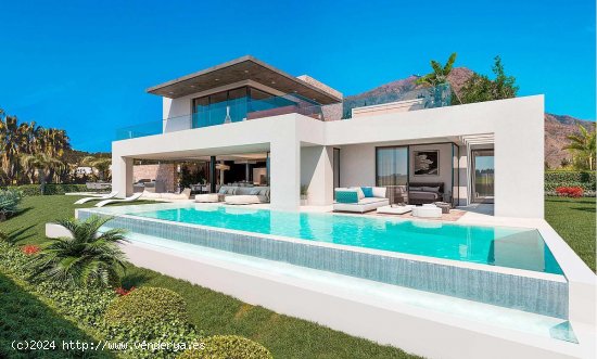  Villa en venta a estrenar en Estepona (Málaga) 