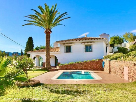 Villa en venta en Frigiliana (Málaga)