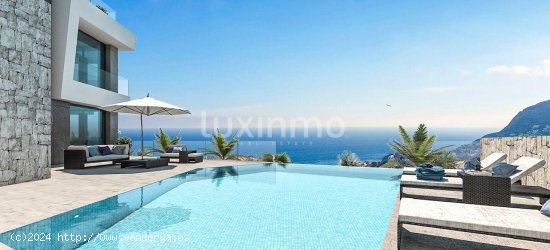 Casa en venta a estrenar en Calpe (Alicante)