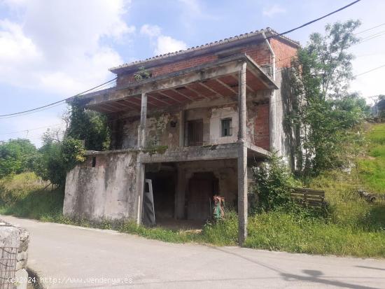 CASA DE PIEDRA CON TERRENO EN RIVA DE RUESGA - CANTABRIA