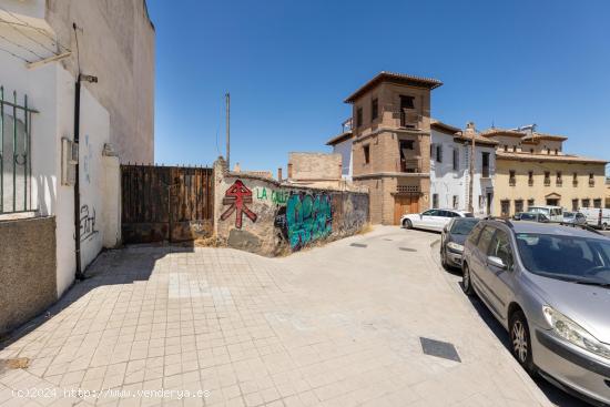 GRAN OPORTUNIDAD SOLAR CON CASA EN MIRADOR DE ROLDANDO,GRANADA - GRANADA