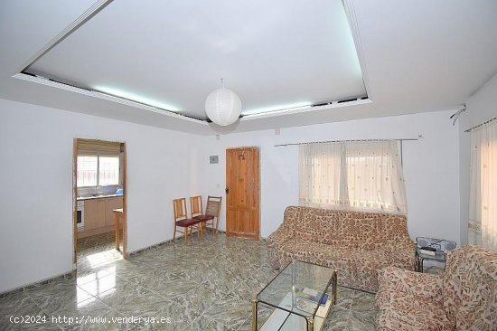 Villa en venta en Turís (Valencia)