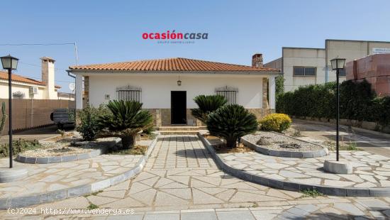  SE VENDE CHALET  EN VILLANUEVA DEL DUQUE - CORDOBA 