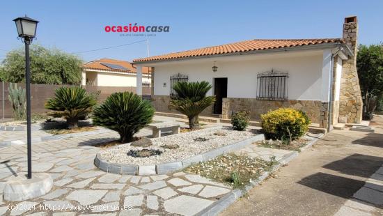 SE VENDE CHALET  EN VILLANUEVA DEL DUQUE - CORDOBA