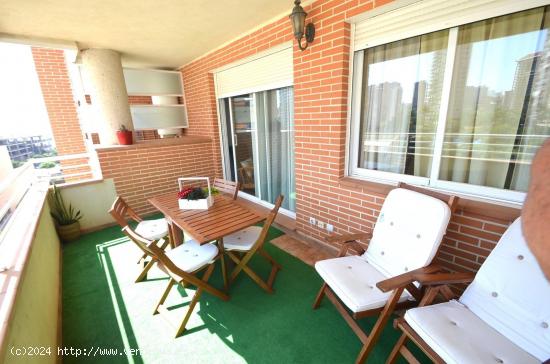  SE VENDE APARTAMENTO A UN PASO DE LA PLAYA DOS DORMITORIOS SEVENDGROUP.COM - ALICANTE 