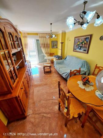 Apartamento de 2 dormitorios y 2 baños. Zona centro - ALICANTE