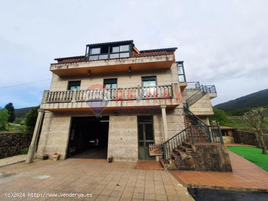  Casa / Chalet independiente en venta en N-550, Mos - PONTEVEDRA 