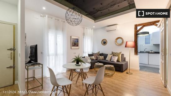 Apartamento de 2 dormitorios en alquiler en Madrid - MADRID