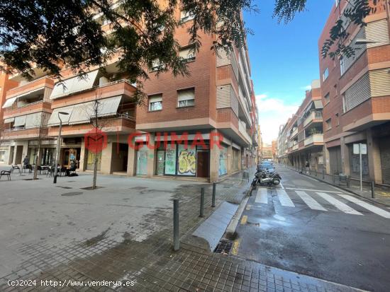 LOCAL EN VENTA O ALQUILER EN HOSPITALET DE LLOBREGAT - AV. CARRILET - BARCELONA