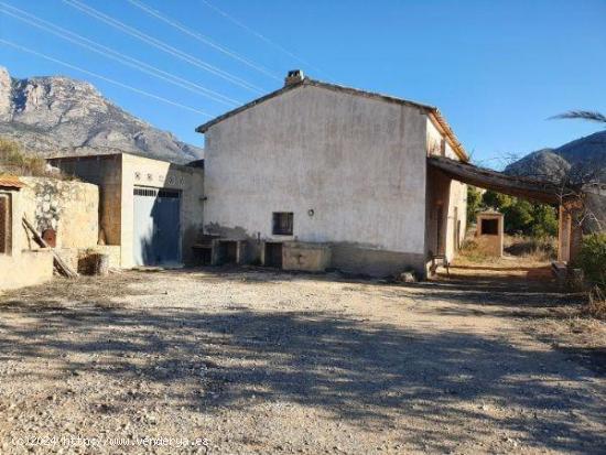 FINCA RUSTICA CON CASA DE CAMPO CON VISTAS INCREIBLES - ALICANTE