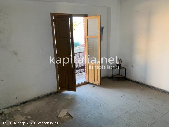 Piso para reformar a la venta en Montaverner. - VALENCIA