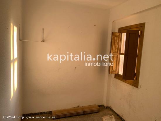 Piso para reformar a la venta en Montaverner. - VALENCIA