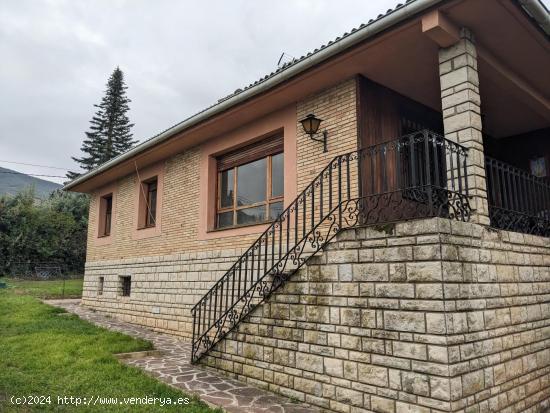 Casa en Ayegui en  la urbanización de Iratxe - NAVARRA