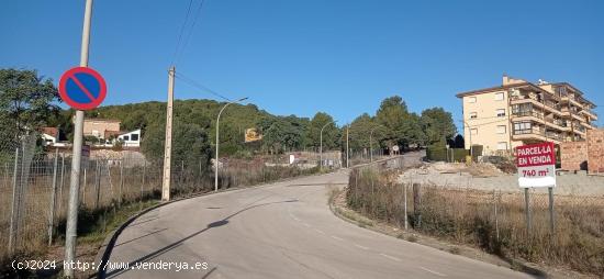 SOLAR ESQUINERO EN URB. MASIA LA FONT - TARRAGONA