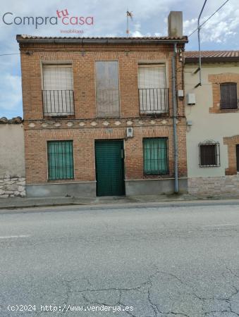  VENTA.-.CASA DE PUEBLO CON JARDIN.-.NARROS DE CUELLAR - SEGOVIA 