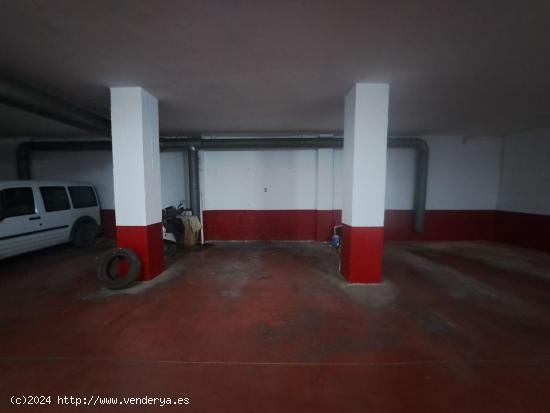 Garaje en venta en Calle Murgis - ALMERIA