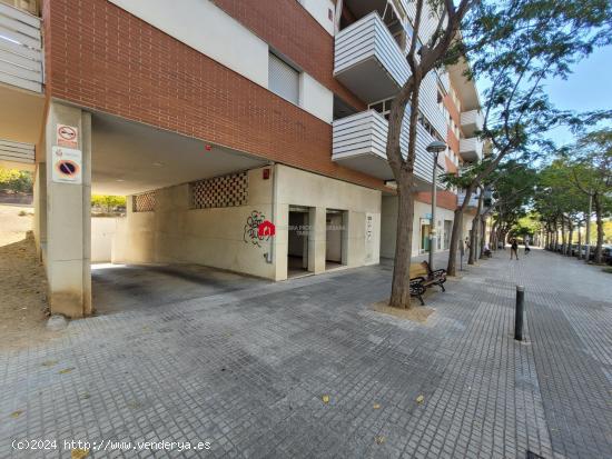  Local de 120 m2 delante de la zona educacional Sescelades - TARRAGONA 