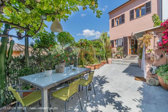 Encantador Chalet en Alaró con Vistas a la Tramuntana y Oportunidad de Renovación - BALEARES