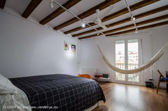 Apartamento entero de 2 dormitorios en Barcelona. - BARCELONA