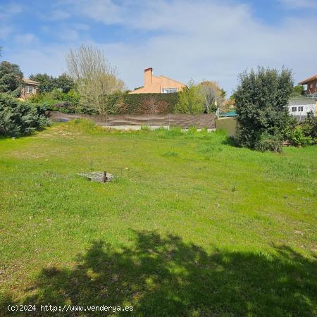 En Venta Terreno Urbano en Urbanización El Mirador del Romero - Valdemorillo - MADRID