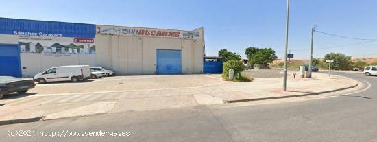 Amplia Nave Industrial - MURCIA