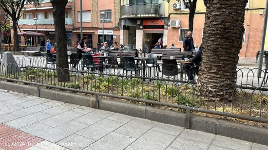 Local comercial en alquiler  en Cornellà de Llobregat - Barcelona