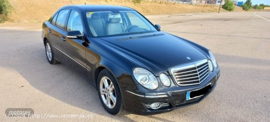 Mercedes Clase E E 220 CDI Avantgarde 2007. Diesel de 2007 con 72.560 Km por 15.500 EUR. en Malaga