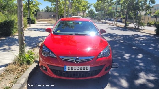 Opel Astra Sportive 2.0 CDTI 165CV 6V de 2013 con 155.000 Km por 9.500 EUR. en Madrid