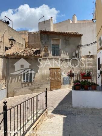 CASA EN CENTRO DE MONFORTE DEL CID EN VENTA. - ALICANTE