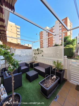 ESTUPENDO BUNGALOW EN VENTA EN LA ABUFERETA CON PISCINA COMUNITARIA A 100M. DE LA PLAYA!! - ALICANTE