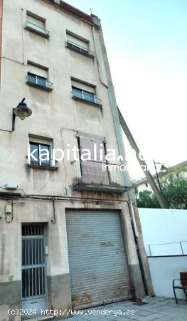  EDIFICIO Y SOLAR A LA VENTA EN ONTINYENT UBICADO EN LA ZONA DEL LLOMBO. - VALENCIA 