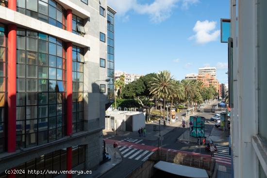 Oficina en alquiler en Edificio Internacional, Santa Catalina - LAS PALMAS